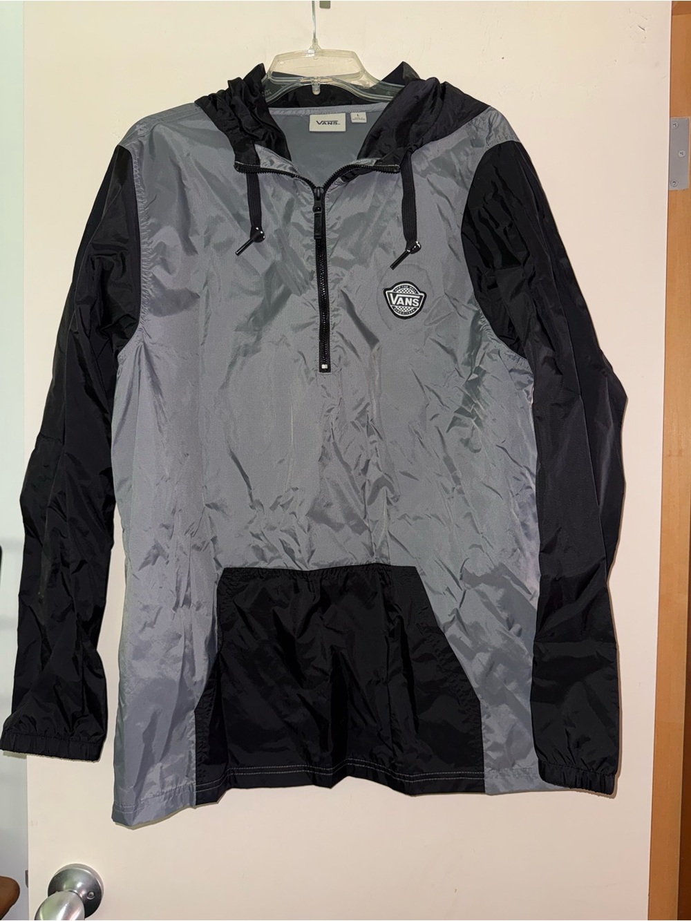 VANS Off The Wall Lightweight Rain Jacket Size Large Quarter Zip with Hood